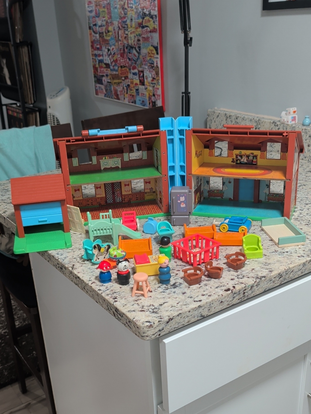 Vintage Fisher Price Little People 1980 Tudor Doll House With Accessories